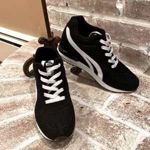 Aonegold Platform Sneakers Wedges. Size 40